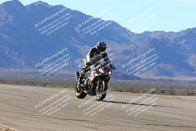 media/Jan-09-2022-SoCal Trackdays (Sun) [[2b1fec8404]]/Turn 8 (1045am)/